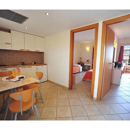 Apart-hotel Thinalos 3*